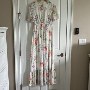 Twisted Wunder Maternity Floral Print Dress NWT